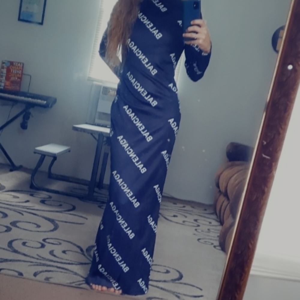Beautiful black & white floor length long sleeve dress small